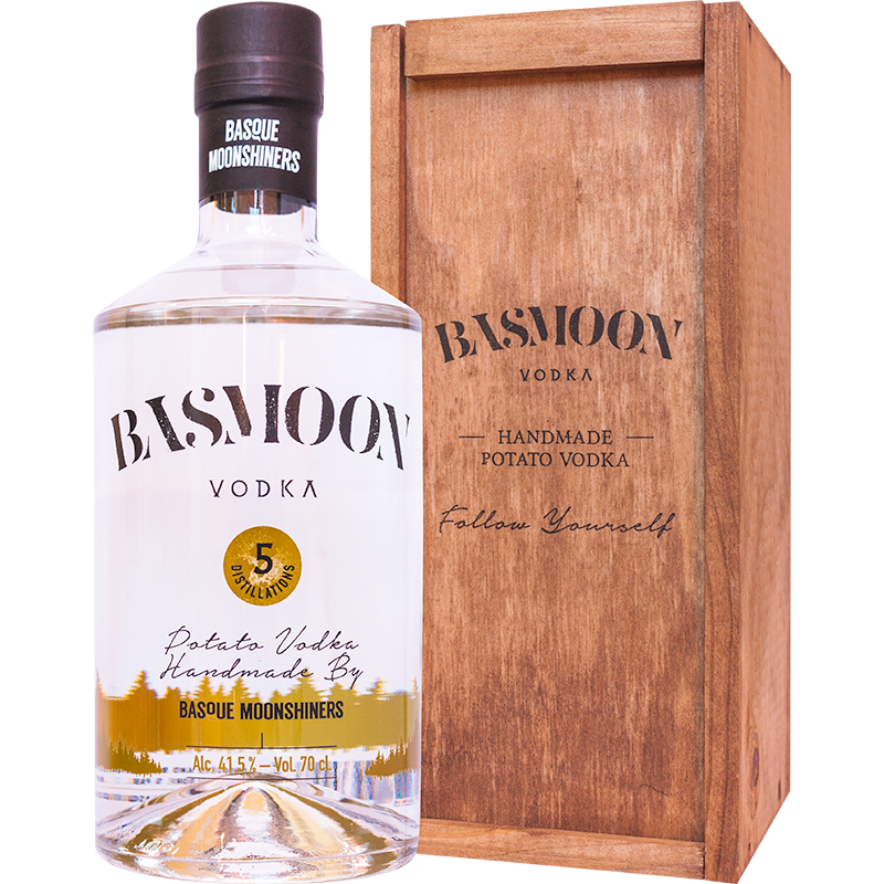 Basmoon Vodka w drewnianej skrzynce 0,7 /41,5%